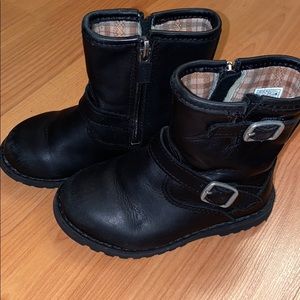 Toddler uggs size 7